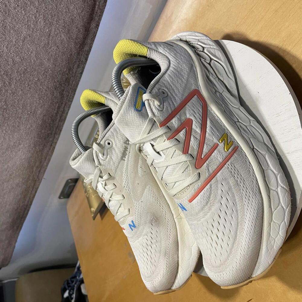 NEW BALANCE V4 FRESH FOAM